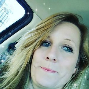 Meet your Posher, Becky